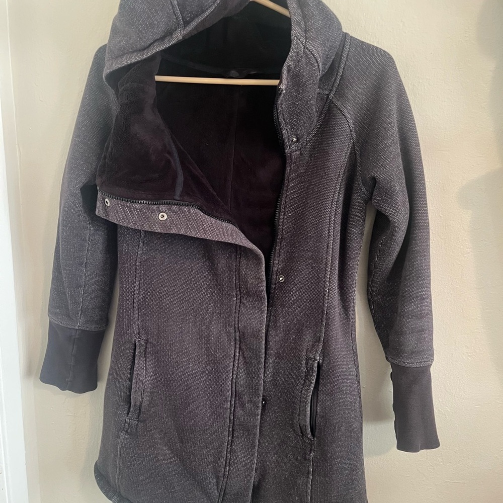 The North Face Women's Charcoal Utility Jacket - Picture 1 of 6